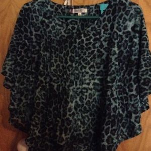 Animal print Jennifer Lopez shirt